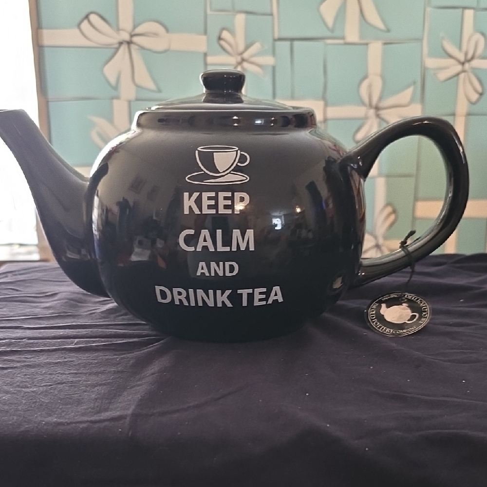 Black Teapot with Keep Calm and Drink Tea Design